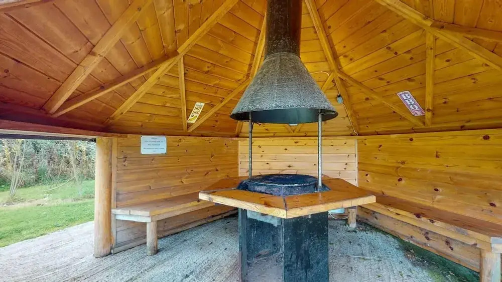 Cozy Winter Hot Tent With Log Burner, Tv & Hot tub