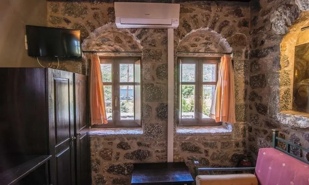 Psamathous Guesthouse