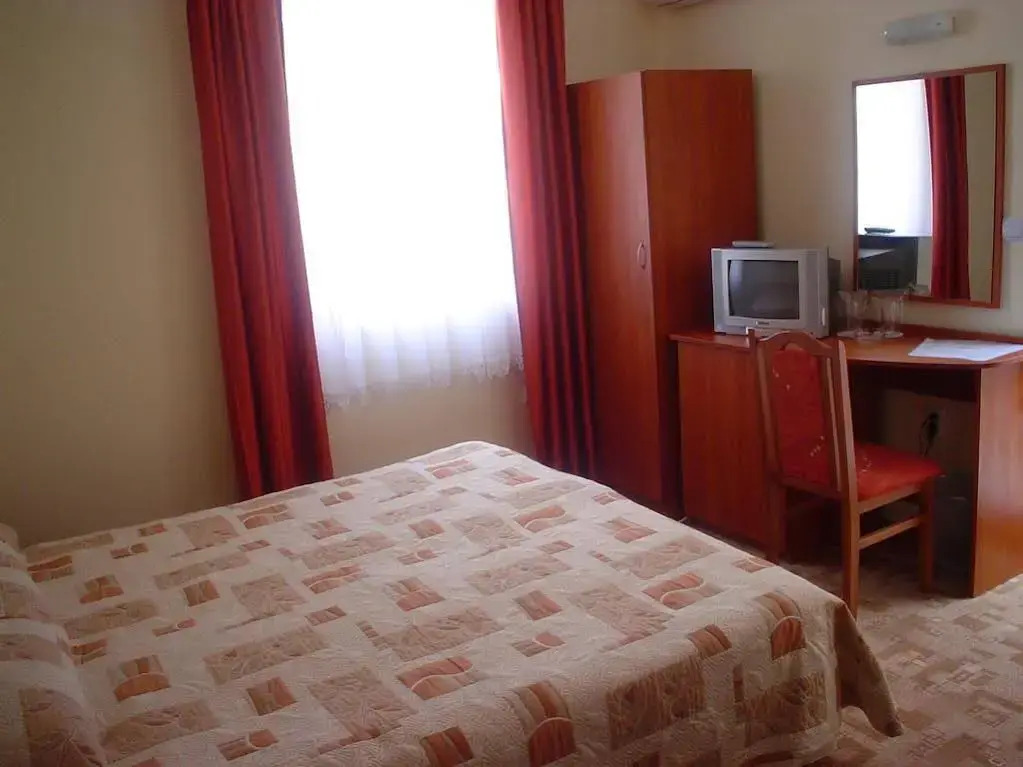 Caprice Family Hotel