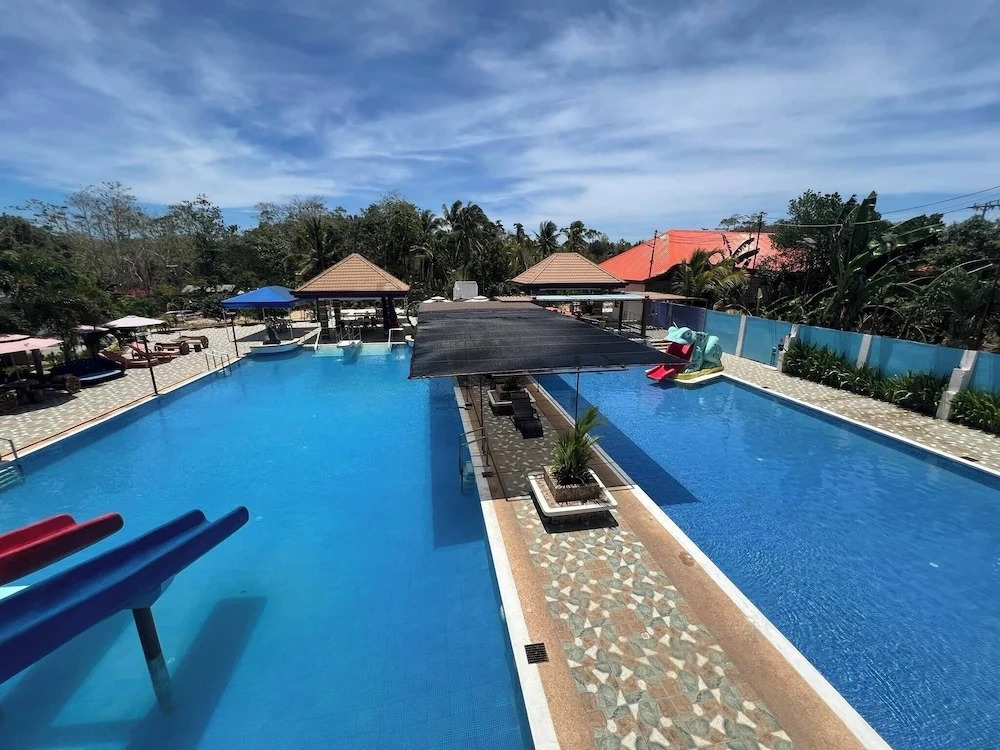 PMG Islandscape Resort