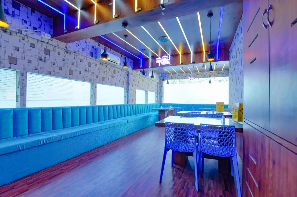 FabHotel New kolkata Residency Inn - Nr Axis Mall