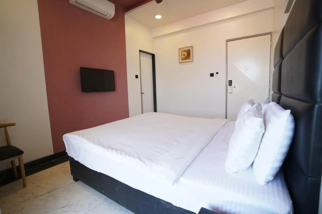 Treeo Resort Lonavala Pure Veg