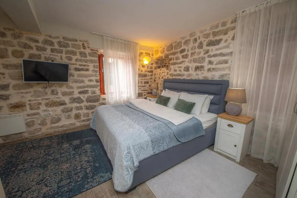 Antika Guesthouse