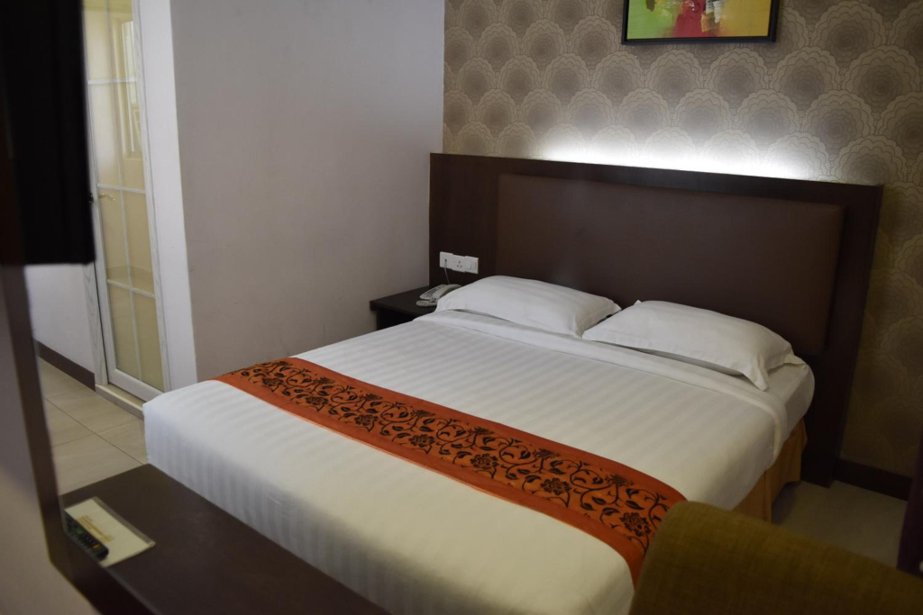 Sunrise Hotel
