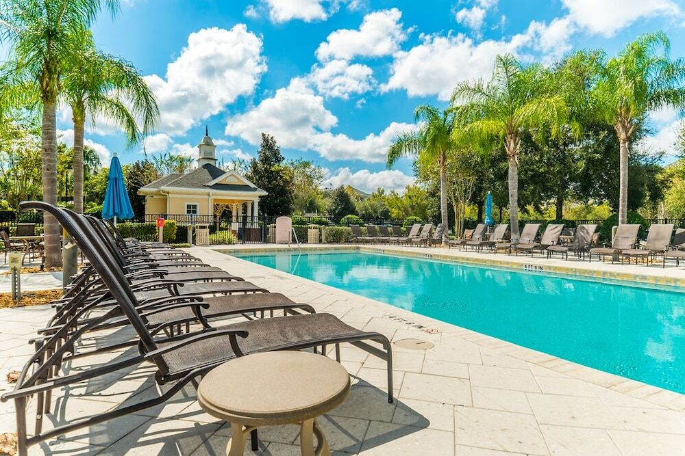 W243 - 3 Bedroom Condo in Reunion