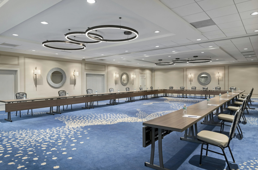 DoubleTree Suites by Hilton Naples