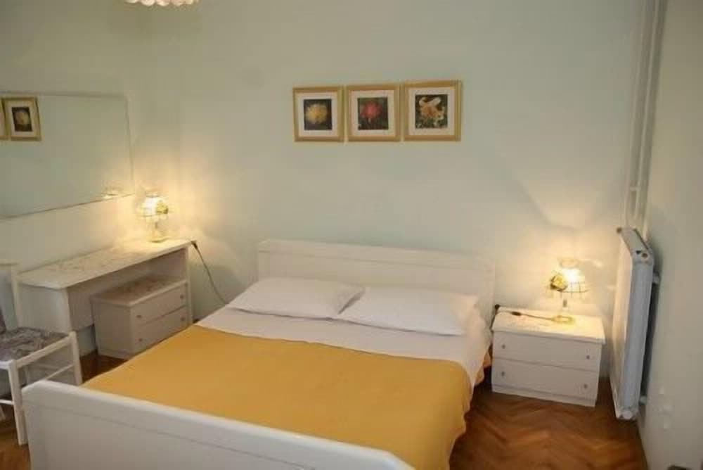 Apartments and Rooms Nada