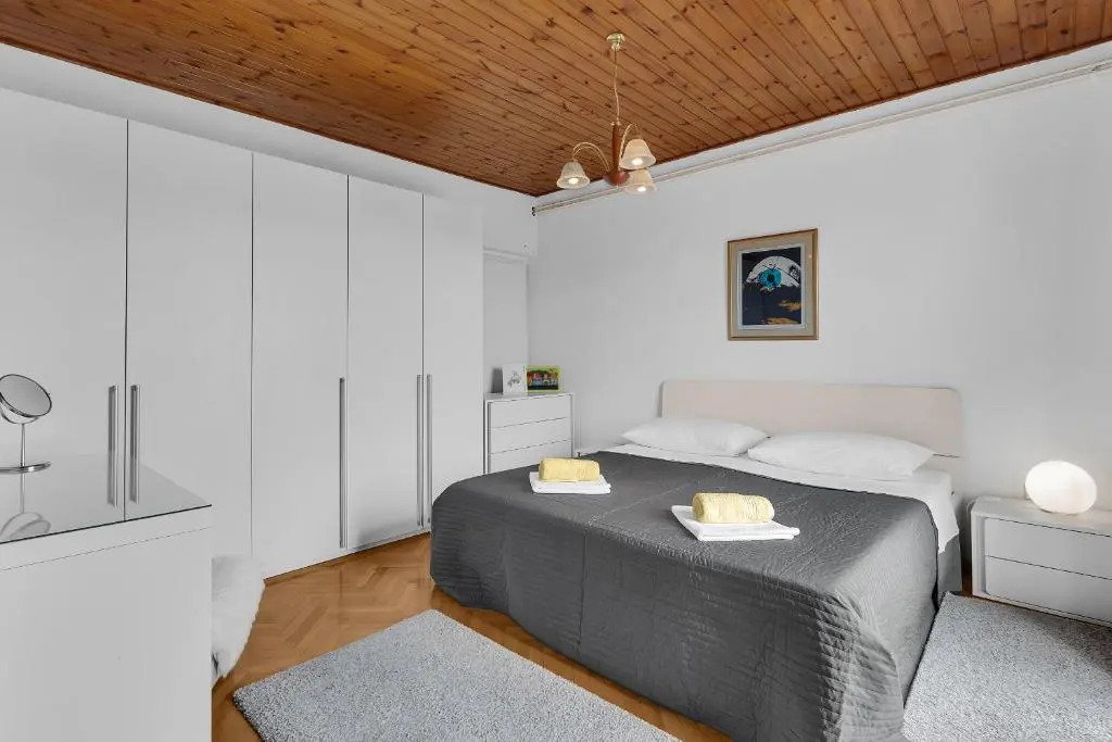 Katja Apartments
