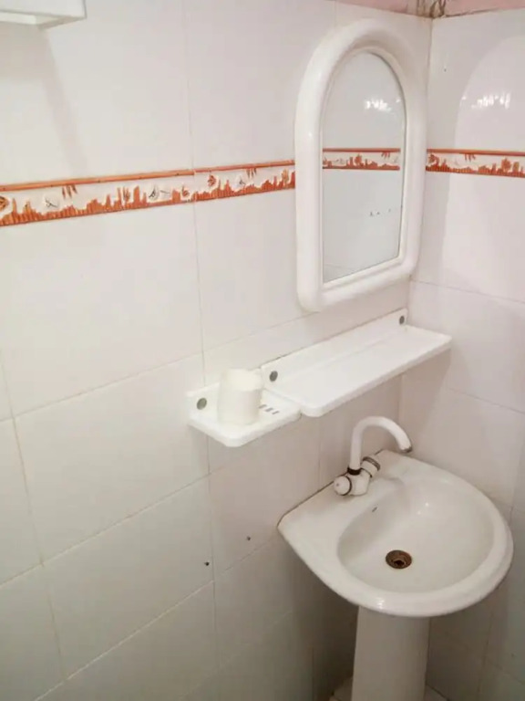 Alydia Inn Guest House