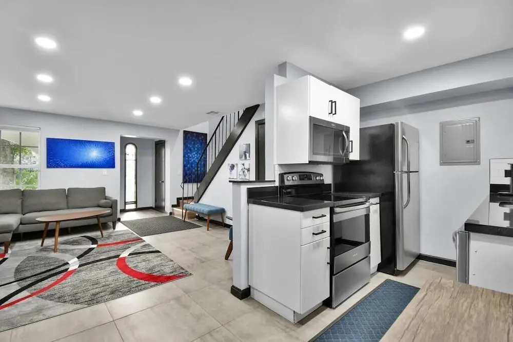 Private 2-bedroom Wilton Villas