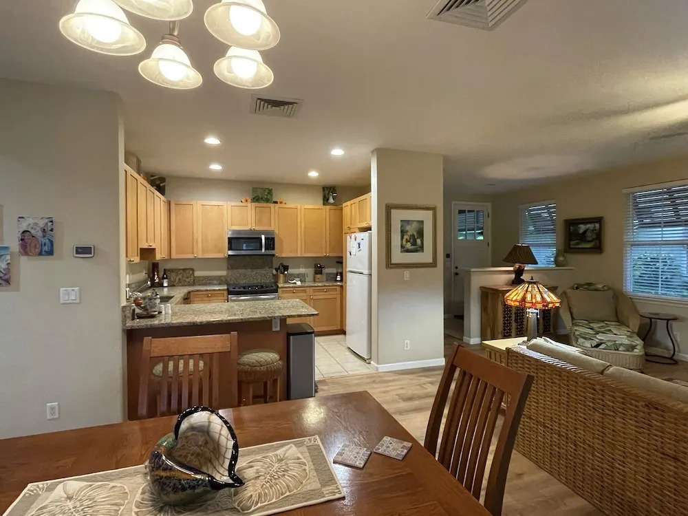 Nihilani 11a 2 Bedroom Condo by RedAwning