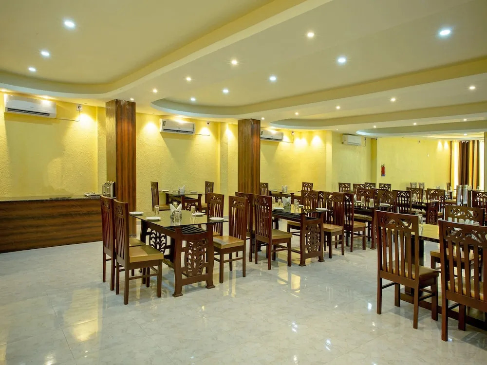 OYO 11559 Lakshay Residency