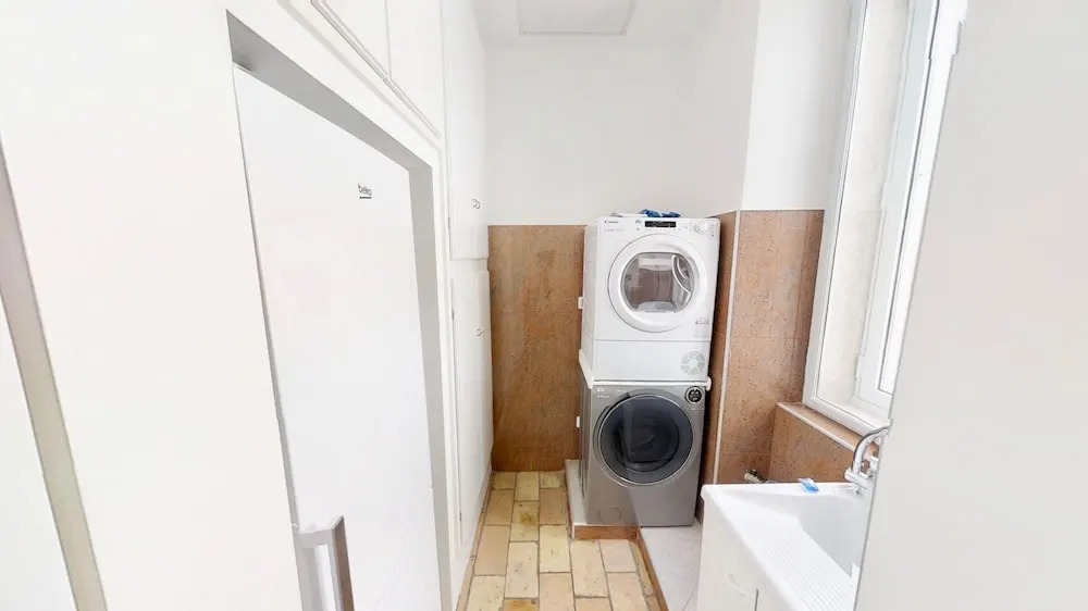 Triestevillas A/C Huge Central & Brand New - 5BR