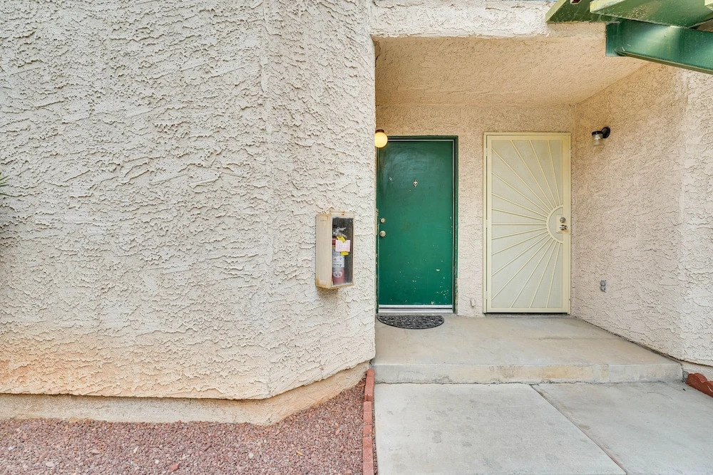 Vacation Rental Near Las Vegas Strip With Pool!
