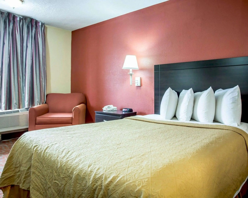 Quality Inn & Suites Monroe