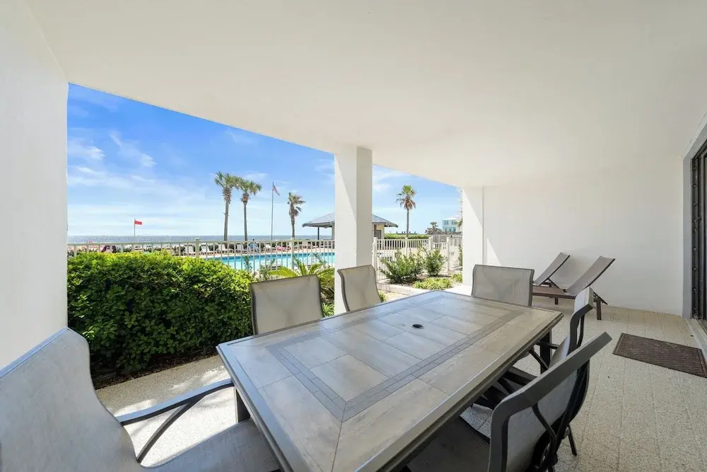 Windward Pointe 104