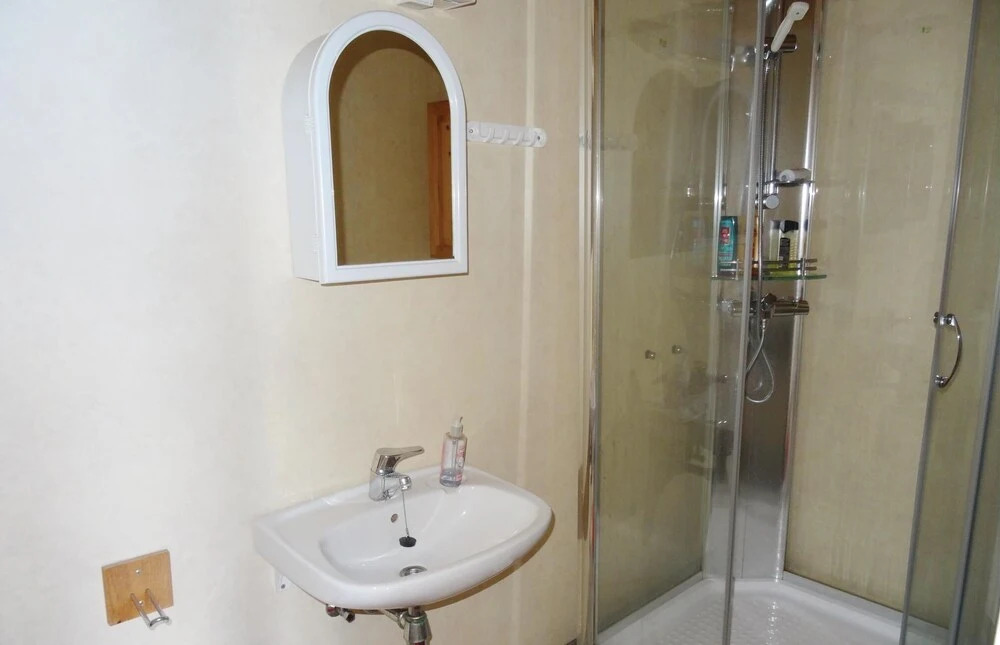 Awesome Home in Jelsa With 3 Bedrooms and Wifi
