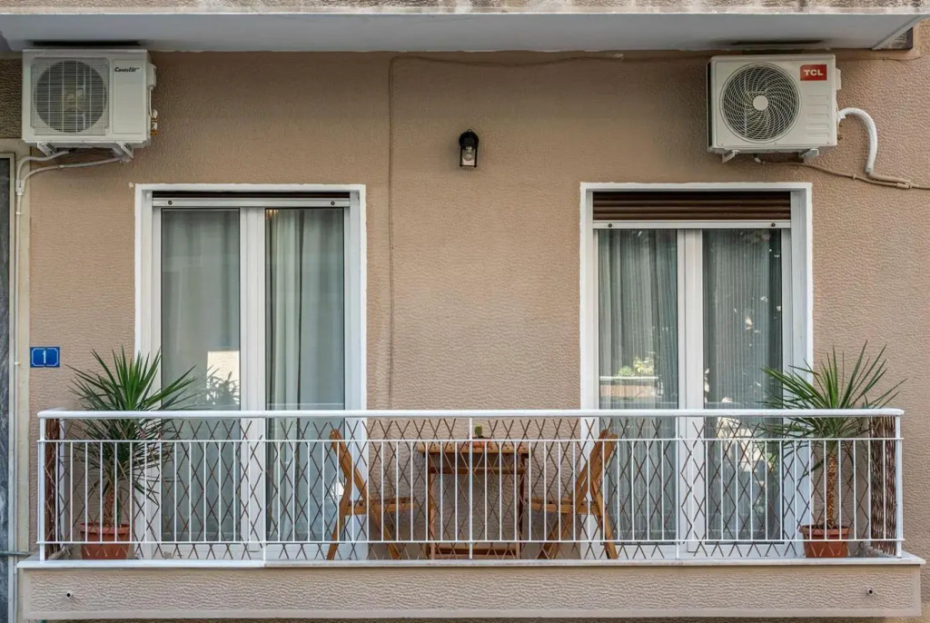 Εξαιρετική τοποθεσία, δίπλα σε νοσοκομεία,6 λεπτά μετρό,100 MBPS