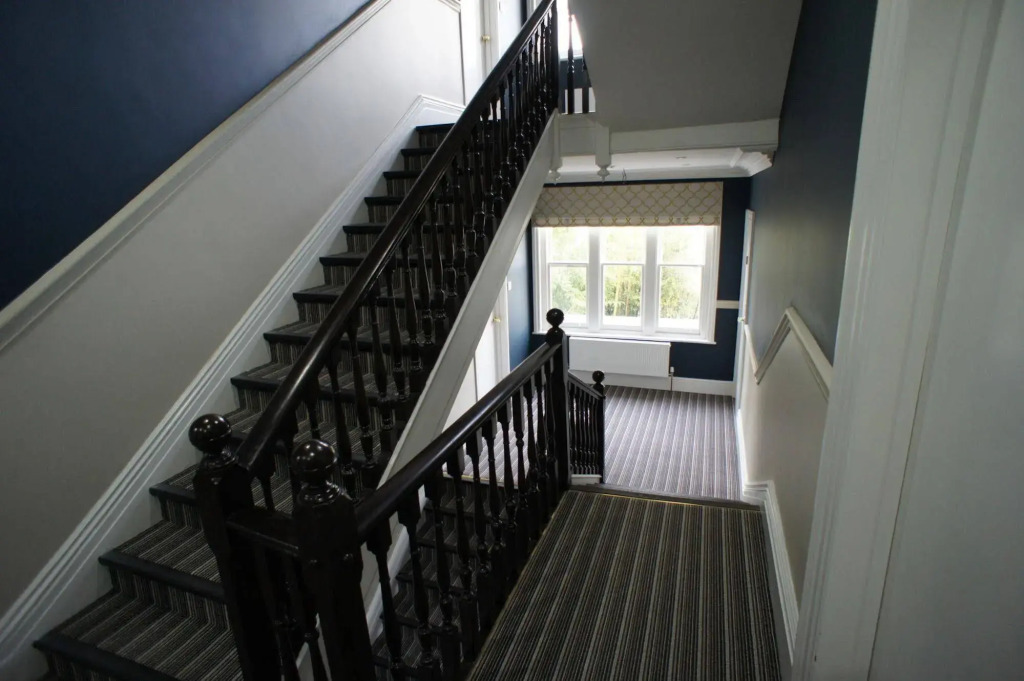 Applewood Hotel