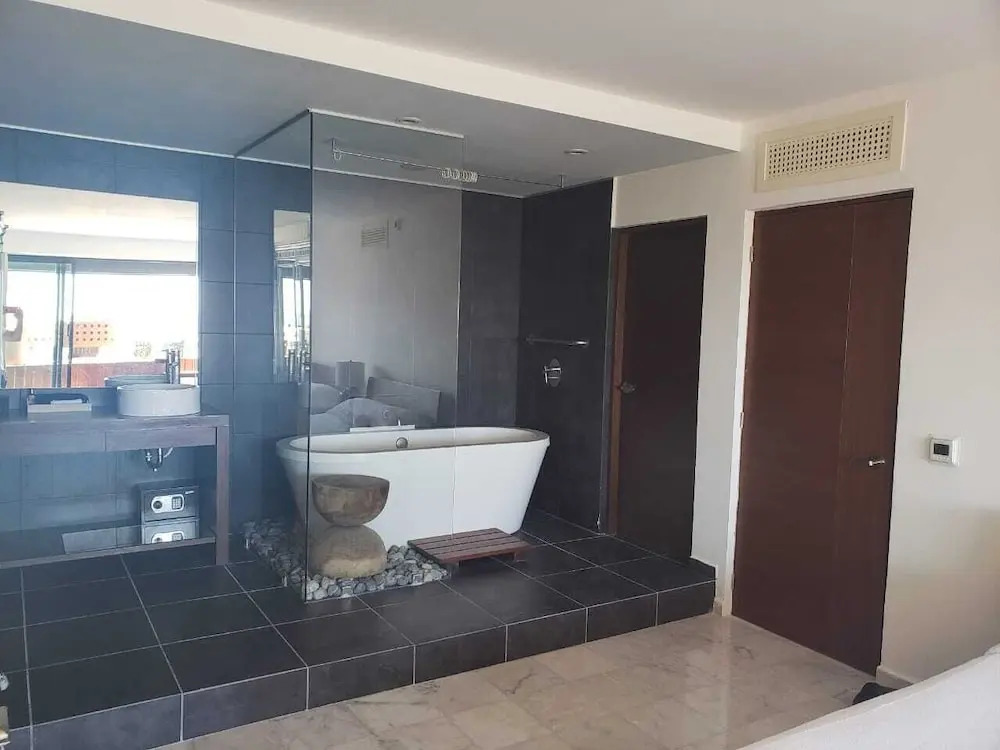 State of the art Ocean View