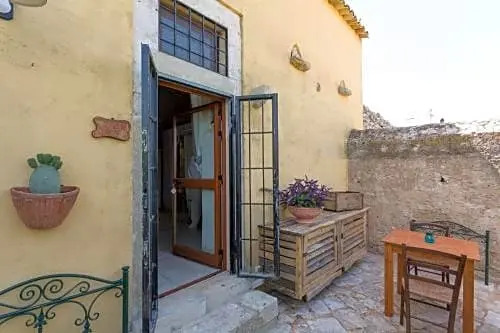 B&B Camemi