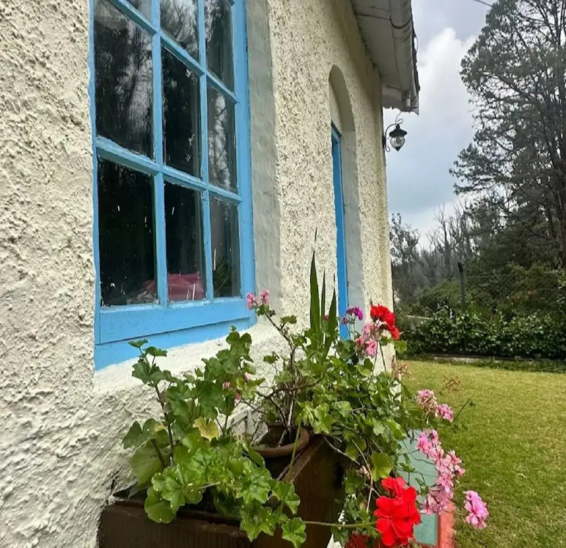 La Address Retreat