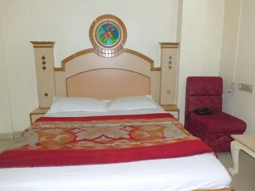Hotel Ajantha Palace