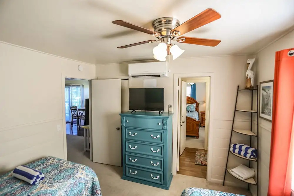 405 Harbor Court Ocean Breeze