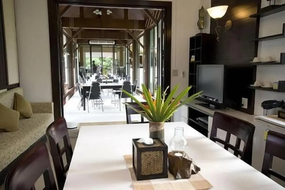 Pangrujee Resort