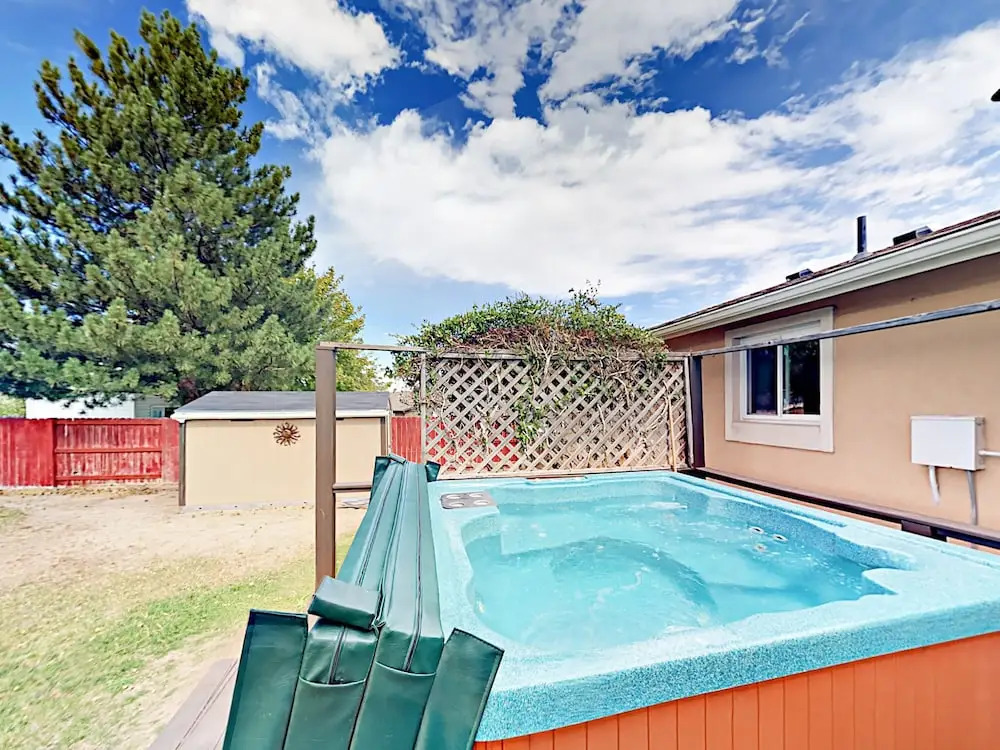 Cottonwood Heights Home 3 Bedrooms 3 Bathrooms Home