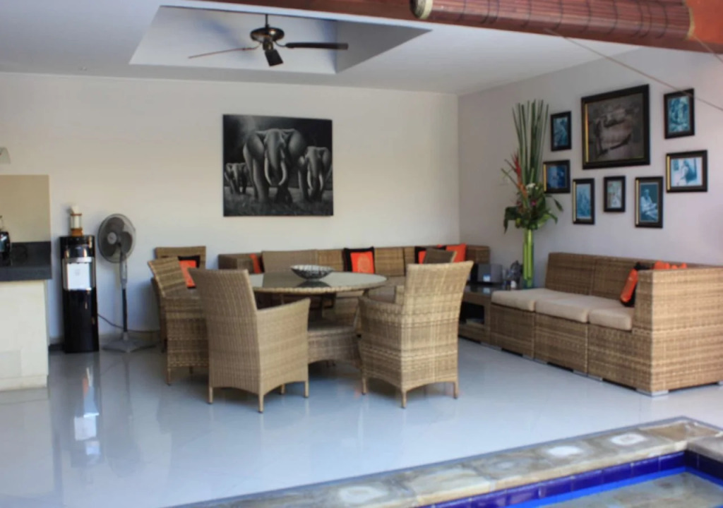Taman Kesari Villas