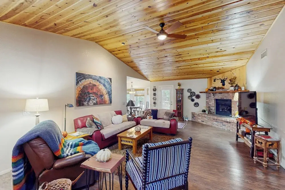 3BR Home Close to Golf, Trails, Lake, & Ski Resort