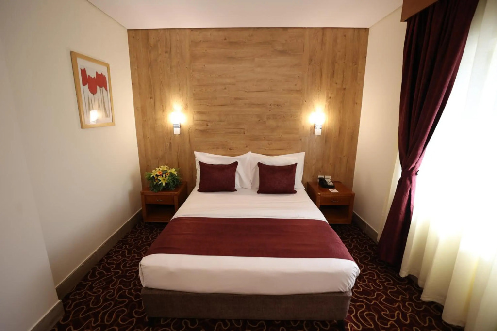 Geneva Hotel