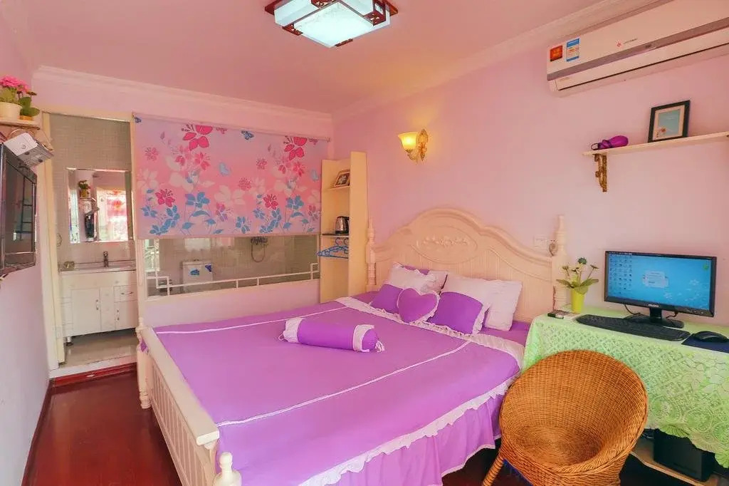 Ink Painting Impression Xitang Beautiful Garden Hostel