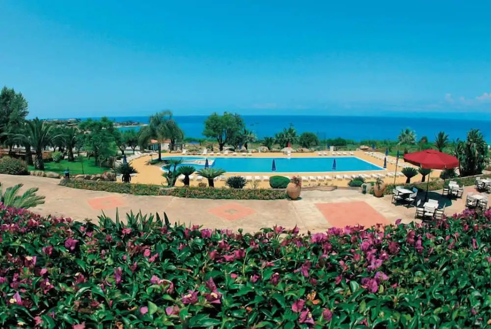 Отель Villaggio Club Dolomiti Sul Mare