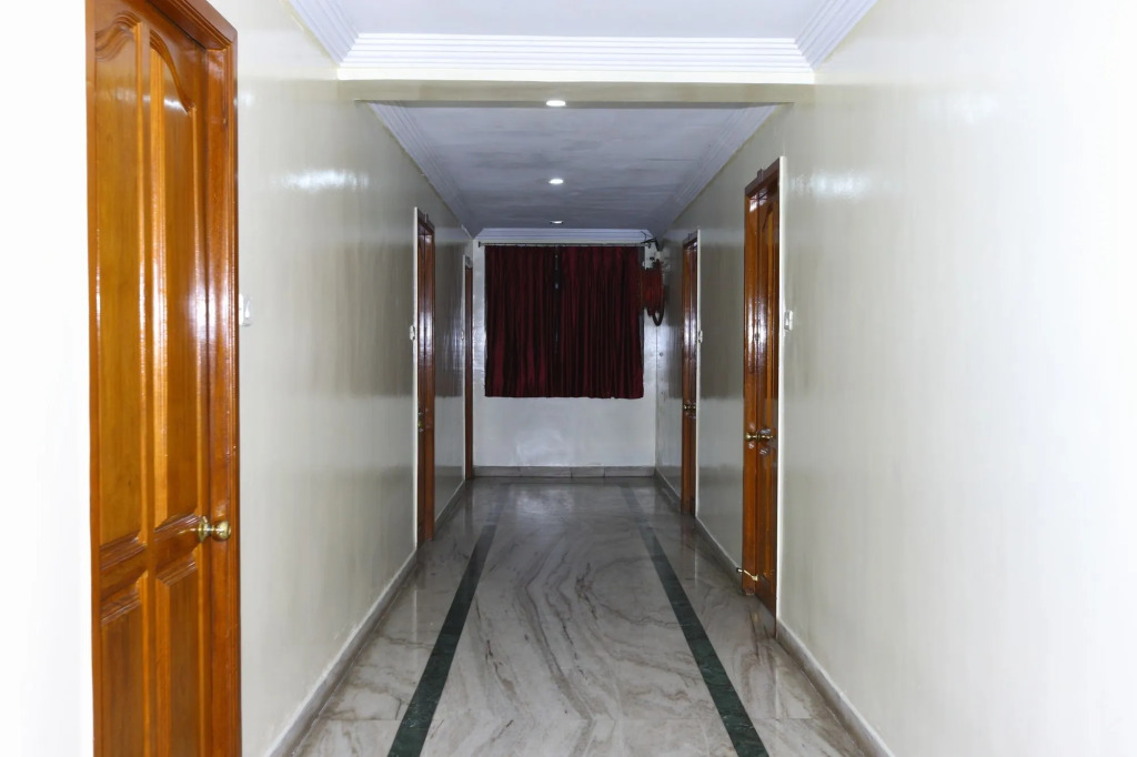 OYO 9343 JP Residency