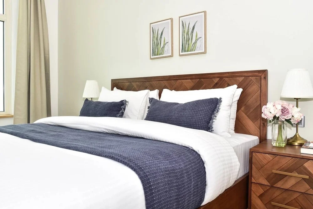 Sleek And Elegant 1BR on The Palm!