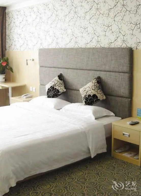 Jiaonan Jin Lan Business Hotel