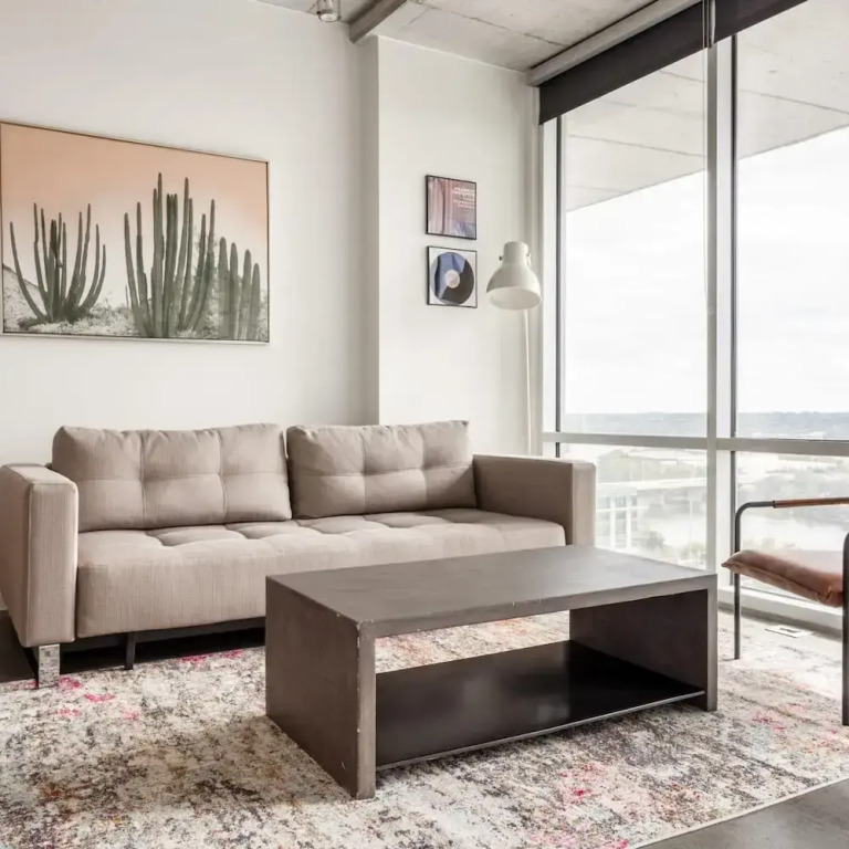 Kasa Spacious 1BD With Private Balcony 2nd Street