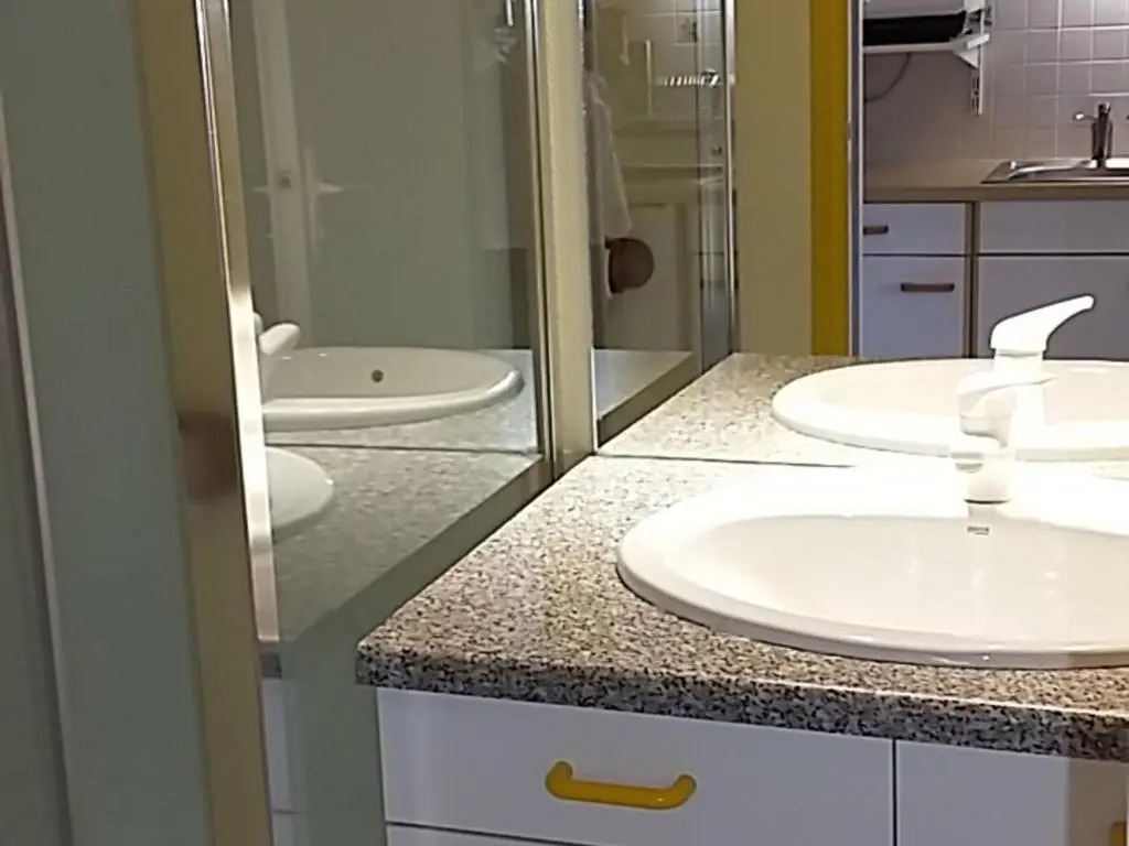 Studio rénové 18m² au pied des pistes à Villard-de-Lans - FR-1-515-105