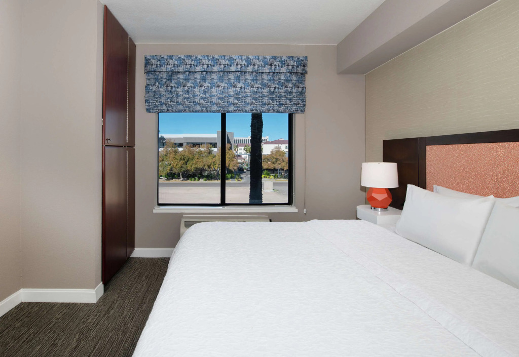 Hampton Inn Phoenix Airport North