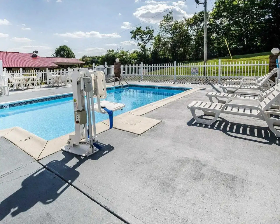 Econo Lodge Russellville