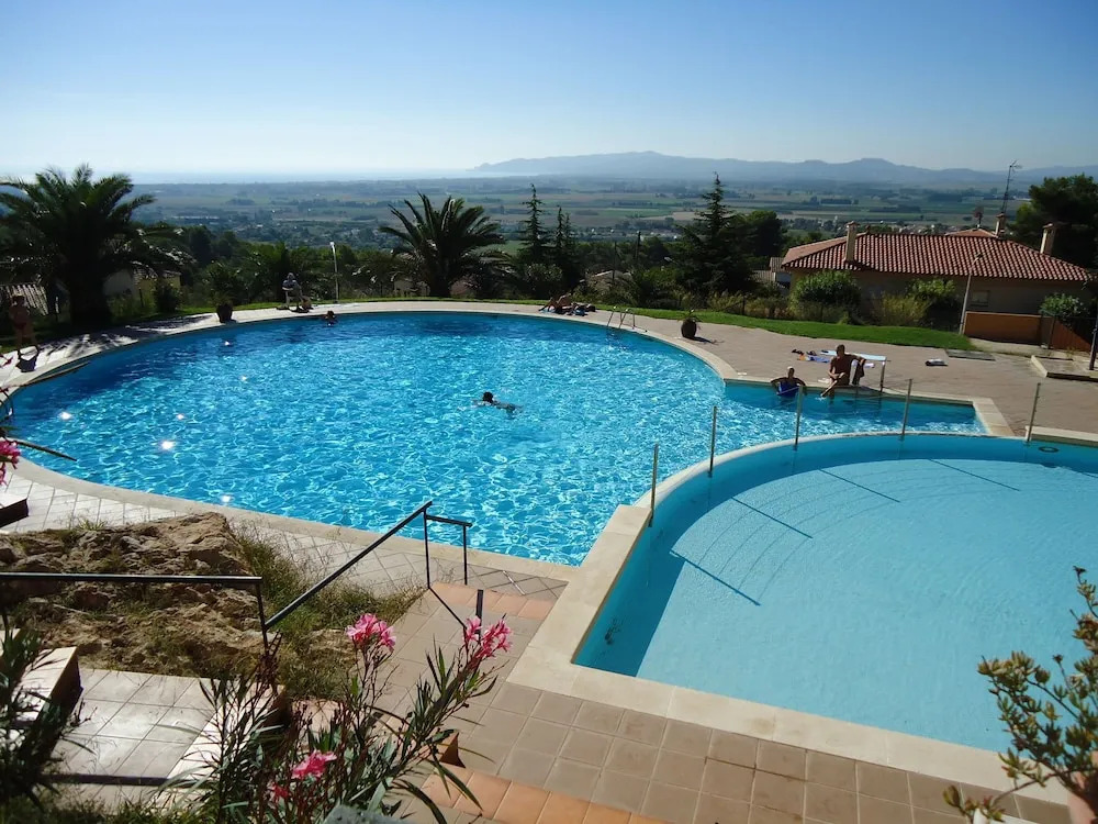 Pleasing Holiday Home in La Torre Vella With Swimming Pool