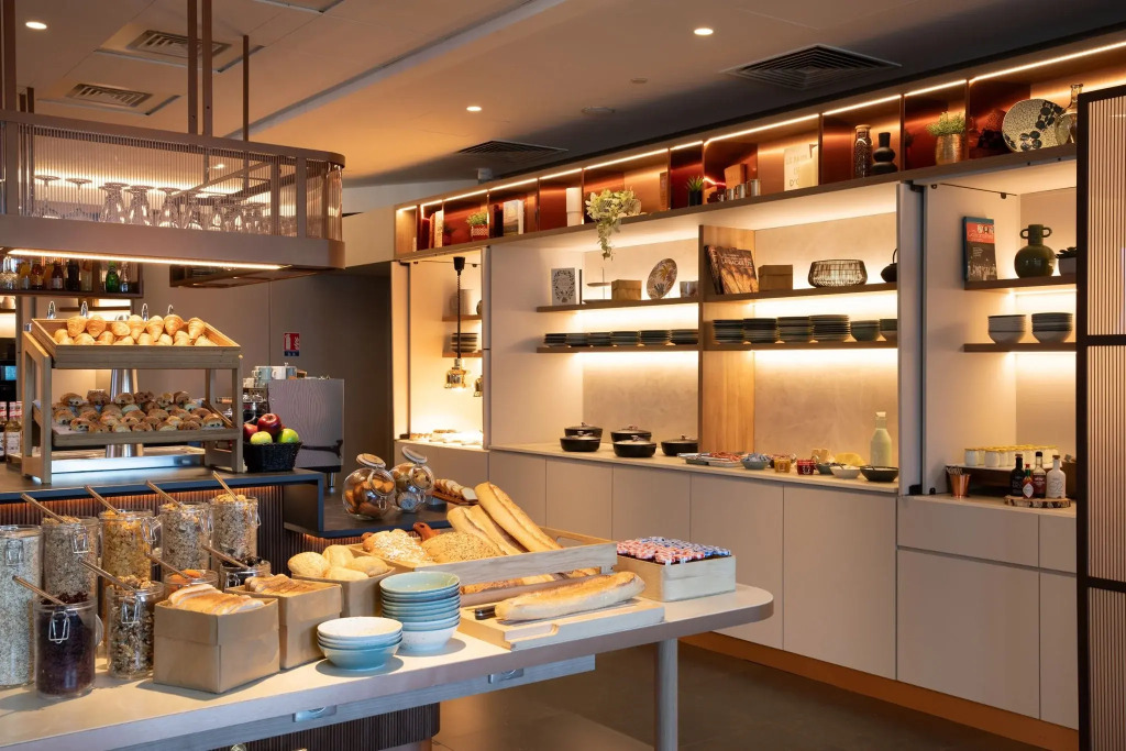 AC Hotel Paris Porte Maillot by Marriott
