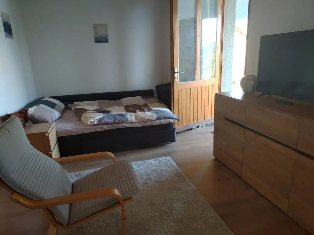 Studio au calme, vue imprenable sur la vallée