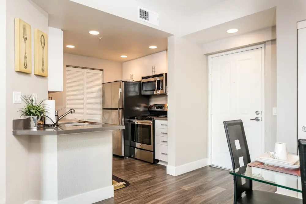 Spacious Apartment In Boston Back Bay