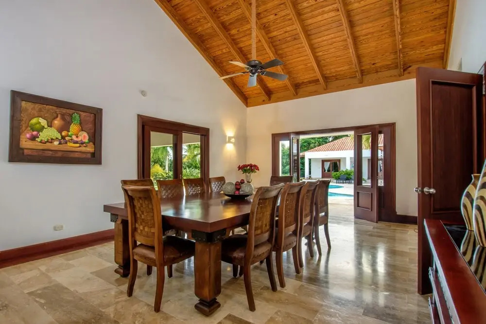 Luxurious Villa