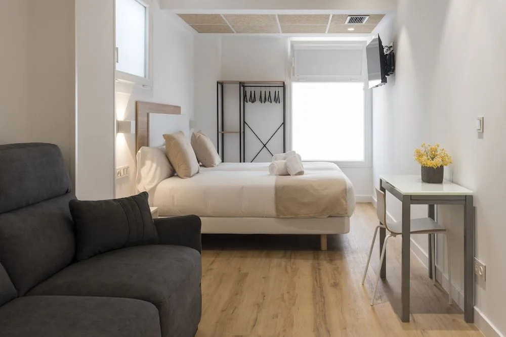 Elegant Rooms Lasarte