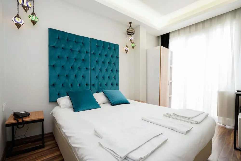 Alf Hotel