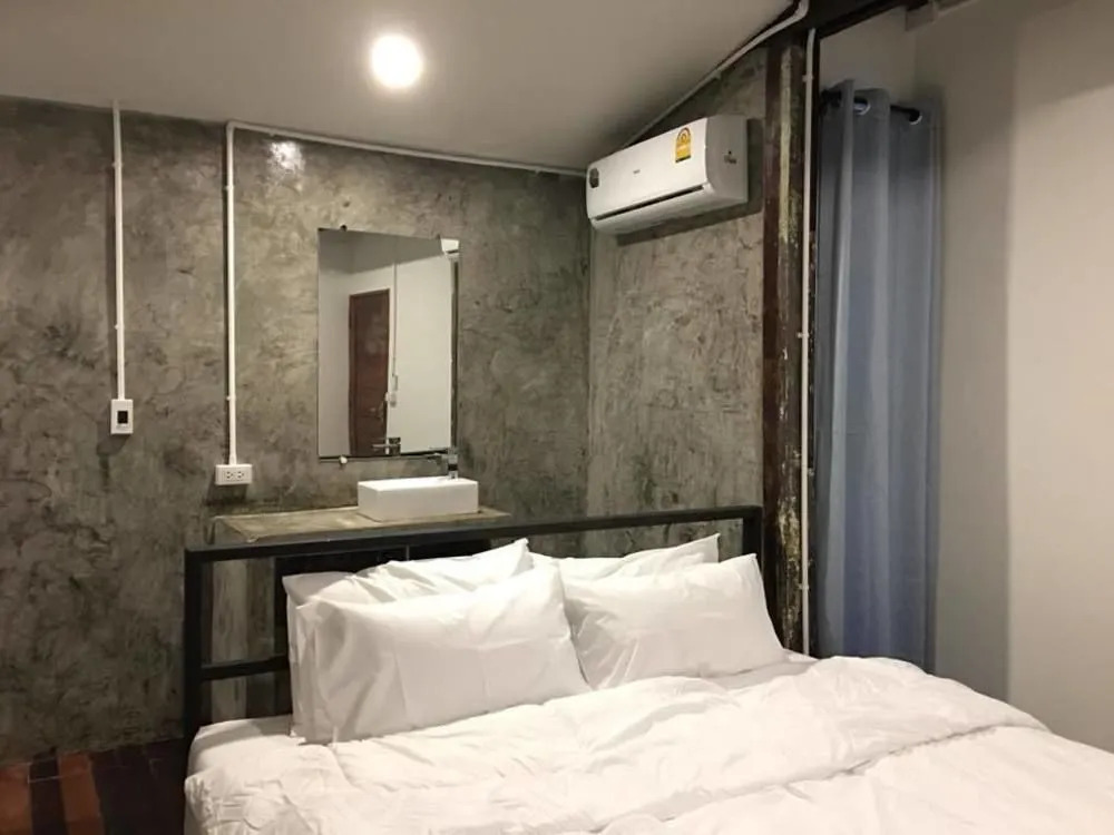 Hidden Sleep Lodge
